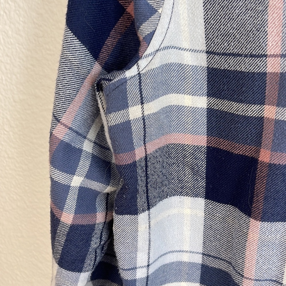 AE plaid button up - Picture 3 of 5
